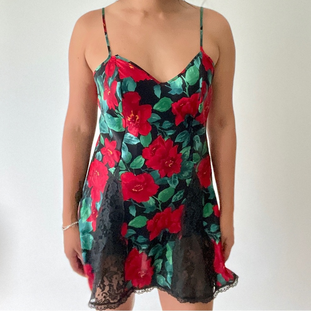 Vintage y2K Victoria's Secret Rose Floral lace slip Dress - Size Small Petite